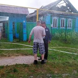 В Татарстане подросток спас из горящего дома трех сестер