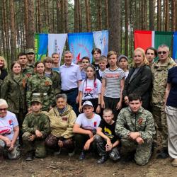 Ренат Валиуллин встретился с поисковиками из Казанского клуба Воинской Славы 