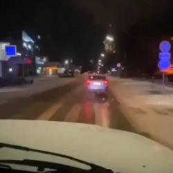 В Зеленодольске пьяный водитель устроил гонки с полицейскими В Зеленодольске пьяный водитель устроил гонки с полицейскими