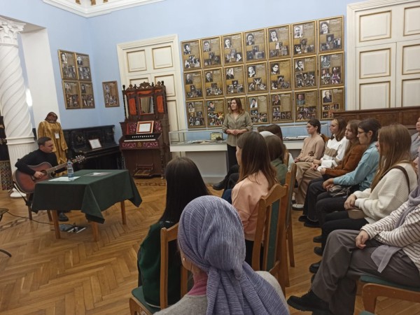 В музее театра Тинчурина прошла встреча артистов со студентами (ФОТО)