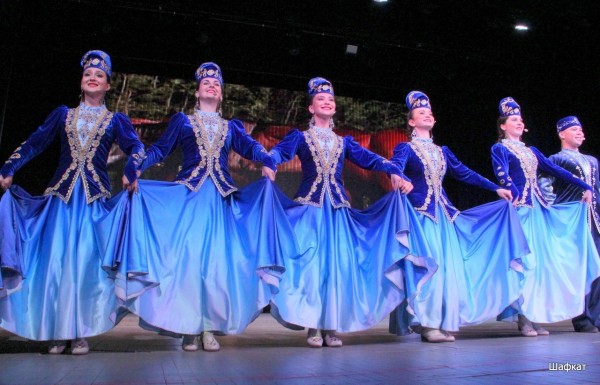 Государственный ансамбль фольклорной музыки РТ выступил в Ижевске (ФОТО) Государственный ансамбль фольклорной музыки РТ выступил в Ижевске (ФОТО)
