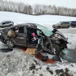 Три человека пострадали в серьезном ДТП на трассе в Татарстане