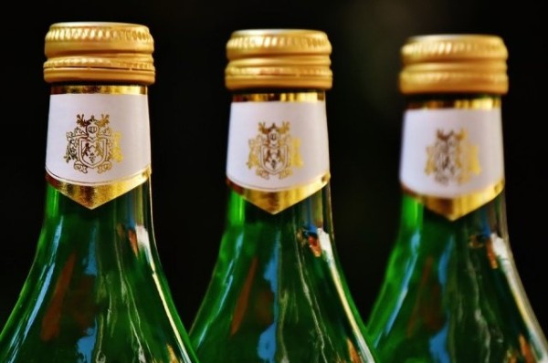 В Казани три подростка отравились алкоголем во время вечеринки в баре В Казани три подростка отравились алкоголем во время вечеринки в баре