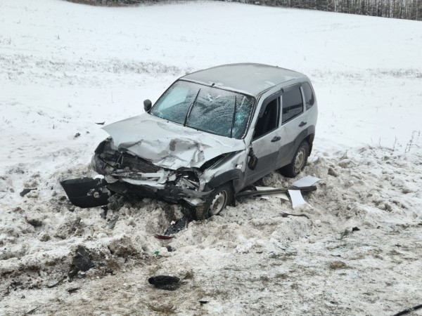 Три человека пострадали в серьезном ДТП на трассе в Татарстане