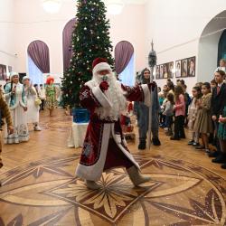 Театр Карима Тинчурина приглашает на Новогодние сказки