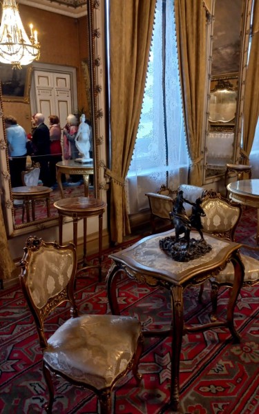 Татарская община Санкт-Петербурга посетила Владимирский дворец (ФОТО)