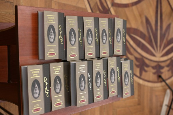 В Тинчуринском театре состоялась презентация книги, посвященной Наки Исанбету (ФОТО)