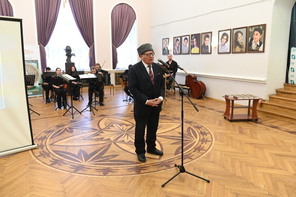 В Тинчуринском театре состоялась презентация книги, посвященной Наки Исанбету (ФОТО)