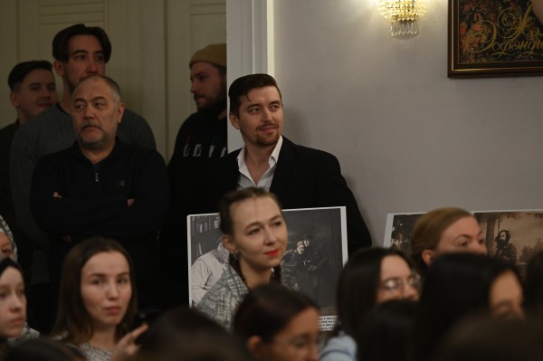 В Тинчуринском театре состоялась презентация книги, посвященной Наки Исанбету (ФОТО)