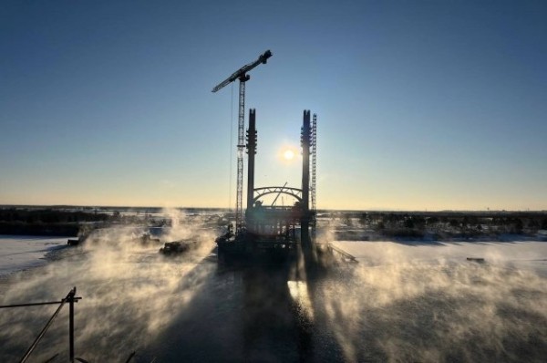 Не останавливает даже мороз - Марат Хуснуллин о стройке трассы М-12