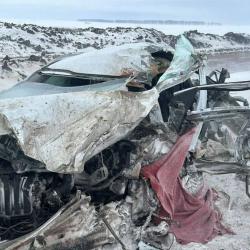 Двое детей погибли в ДТП с легковушкой и фурой в Татарстане Двое детей погибли в ДТП с легковушкой и фурой в Татарстане