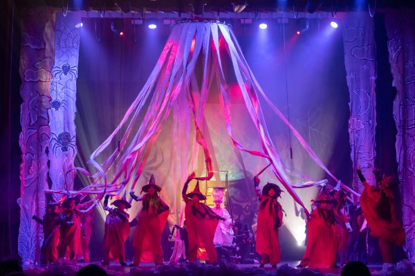 Студия «Апуш» возродила спектакль театра Г.Камала (ФОТО) Студия «Апуш» возродила спектакль театра Г.Камала (ФОТО)