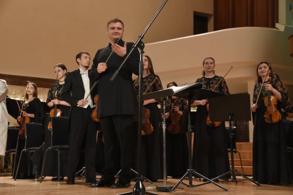 Оркестр театра Камала выступил в БКЗ с концертом "Театр & Музыка. Яхин" (ФОТО)