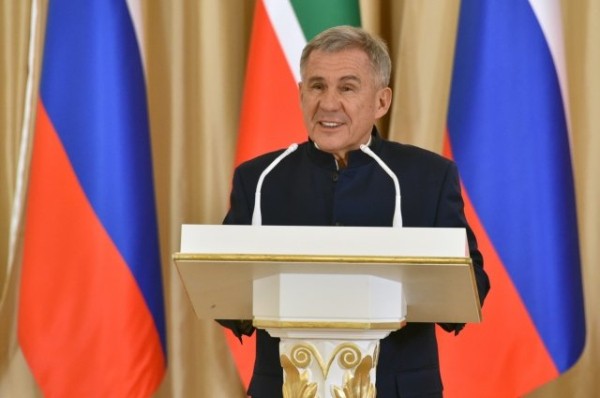 Рустам Минниханов оказался в тройке влиятельных руководителей регионов