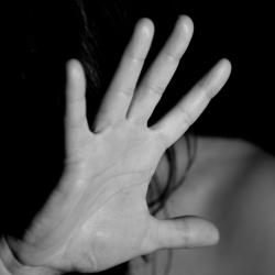 Житель Татарстана спас мать от пьяного друга, который пытался ее убить