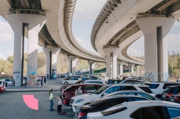 Полчаса бесплатно: в Казани открывают парковку возле экстрим-парка &laquo;Урам&raquo;