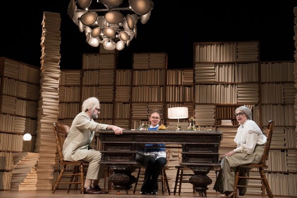 В театре Камала состоялась премьера спектакля &laquo;Осенний отголосок&raquo; (ФОТО)