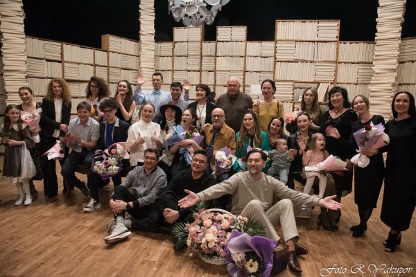 В театре Камала состоялась премьера спектакля &laquo;Осенний отголосок&raquo; (ФОТО)