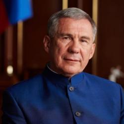 Минниханов присвоил троим жителям Татарстана звание заслуженного работника культуры Минниханов присвоил троим жителям Татарстана звание заслуженного работника культуры