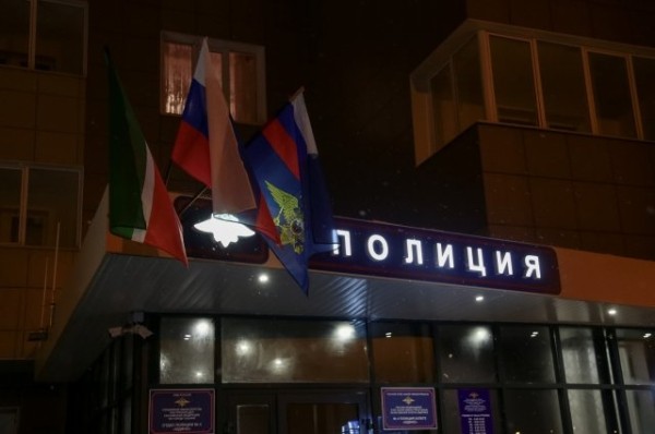 Трупы двух младенцев в пластиковой коробке нашли в пригороде Казани Трупы двух младенцев в пластиковой коробке нашли в пригороде Казани