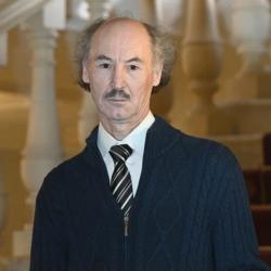 Сегодня день рождения отмечает Народный артист Татарстана Ильгизар Хасанов Сегодня день рождения отмечает Народный артист Татарстана Ильгизар Хасанов