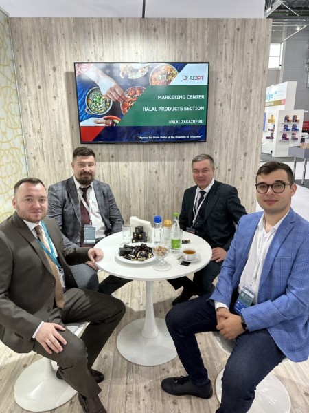 Международный экономический форум &laquo;Россия &ndash; Исламский мир: KazanForum&raquo; с Тахиром Валиуллиным