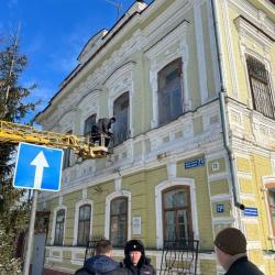 В Чистополе два человека погибли из-за брошенного на лестницу окурка