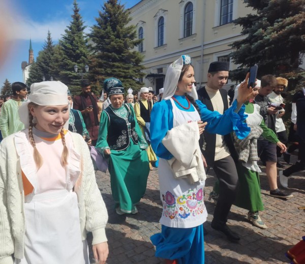 Тинчуринцы приняли участие в параде, посвященном Дню России (ФОТО)