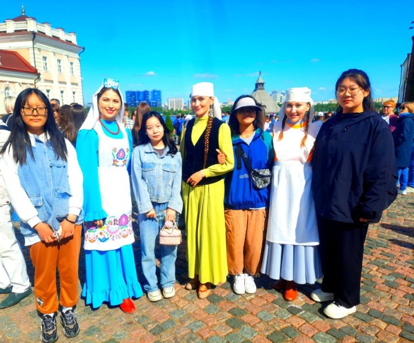 Тинчуринцы приняли участие в параде, посвященном Дню России (ФОТО)