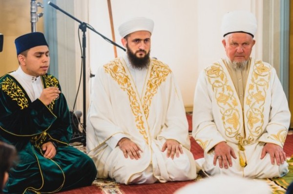 
        Намаз, жертвоприношение и фестиваль.        Как в 2023 году пройдет Курбан-байрам    