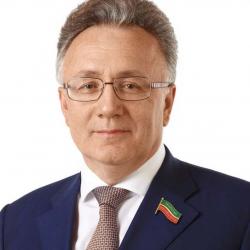 Колектив телеканала &laquo;ШАЯН ТВ&raquo; поздравил Ильшата Аминова с юбилеем (ВИДЕО)