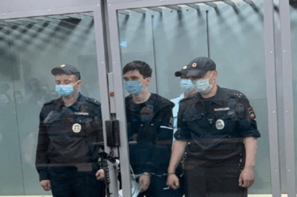 Ильназ Галявиев подал документы в суд для обжалования приговора
Ильназ Галявиев подал документы в суд для обжалования приговора