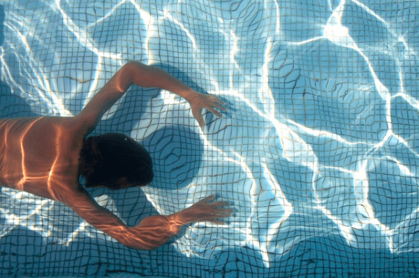 В Татарстане жительница Башкортостана спасла в бассейне тонущего ребенка
В Татарстане жительница Башкортостана спасла в бассейне тонущего ребенка