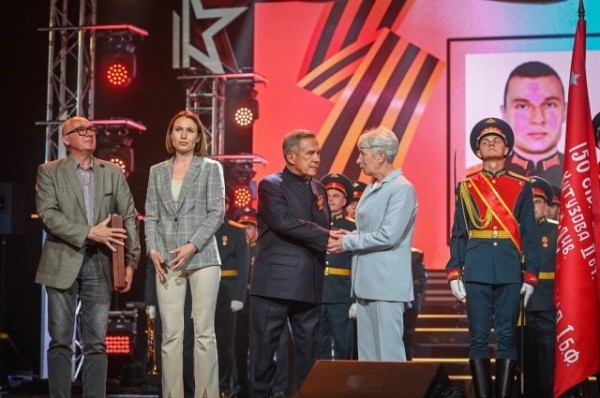 
        Героями не рождаются.        Как воспитывался командир легендарного танка &laquo;Алёша&raquo;    