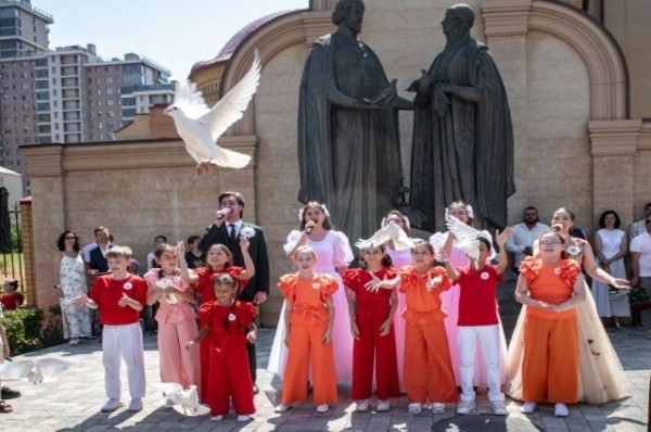 
        Памятник легендарному Кузьмичу в Казани откроют в день ВДВ            