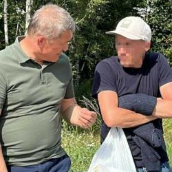 Хабиров уговорил дезертира, угрожавшего взорвать гранату, сдаться