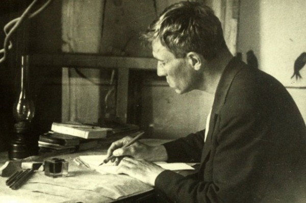 
        Мэры 13 городов РФ все вместе прочитали стихи для фестиваля в Татарстане            