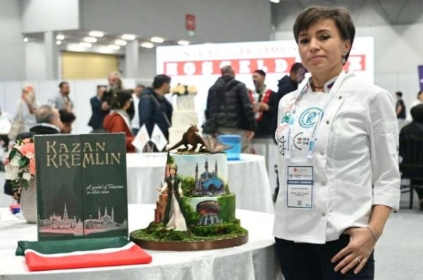 Торт кондитера из Татарстана победил в битве шеф-поваров в Стамбуле
Торт кондитера из Татарстана победил в битве шеф-поваров в Стамбуле