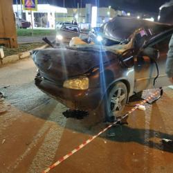 Появилось ВИДЕО с места ДТП с фурой в Казани, в котором погибла пассажирка легкового авто Появилось ВИДЕО с места ДТП с фурой в Казани, в котором погибла пассажирка легкового авто