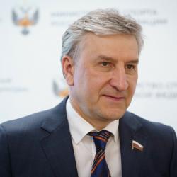 Фаррахов подтвердил, что социальные выплаты в 2024 году вырастут на 7,5% Фаррахов подтвердил, что социальные выплаты в 2024 году вырастут на 7,5%