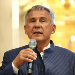 Минниханов от лица жителей Татарстана поздравил Путина с днем рождения