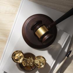 Вступил в силу приговор татарстанцу, который столкнул с лестницы и утопил свою дочь Вступил в силу приговор татарстанцу, который столкнул с лестницы и утопил свою дочь