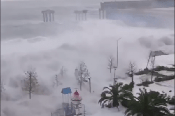 Как взрыв сотен ядерных бомб! Ученый о катаклизме на юге и погодном оружии
Как взрыв сотен ядерных бомб! Ученый о катаклизме на юге и погодном оружии