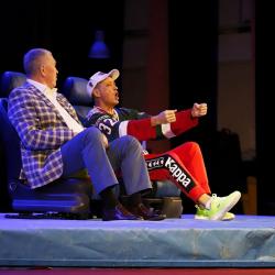 В 5 городах Татарстана состоялись гастроли спектакля "Женюсь.тат" (ФОТО) В 5 городах Татарстана состоялись гастроли спектакля "Женюсь.тат" (ФОТО)