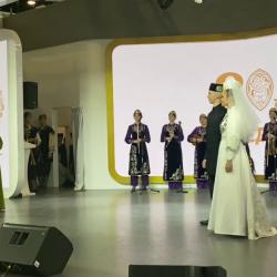 Молодая пара из Татарстана сыграла свадьбу на полях форума &laquo;Россия&raquo; (ВИДЕО) 