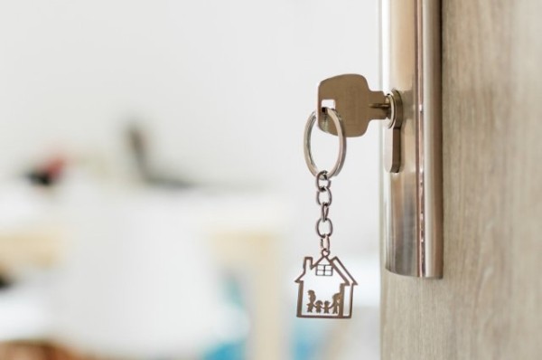 
        Когда при покупке жилья без нотариуса не обойтись, сообщили эксперты в РТ    