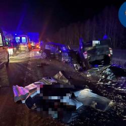 Один человек погиб, трое пострадали в лобовом столкновении иномарок в РТ