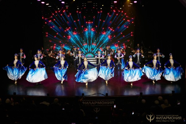 На сцене Татарской филармонии состоялся концерт в честь дня рождения Айдара Файзрахманова (ФОТО)