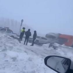 На трассе М-7 в Татарстане столкнулись 50 машин, есть пострадавшие