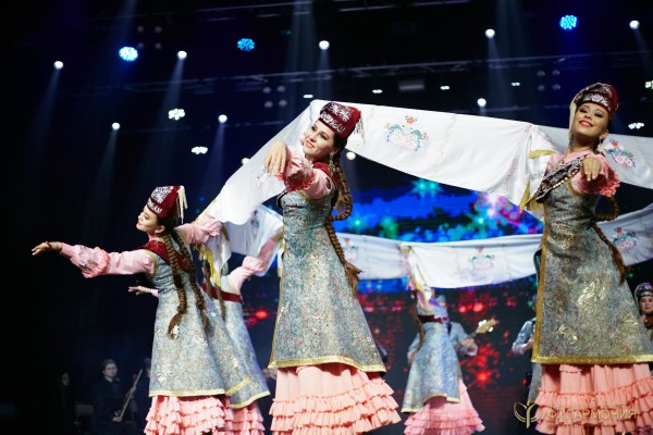 На сцене Татарской филармонии состоялся концерт в честь дня рождения Айдара Файзрахманова (ФОТО)